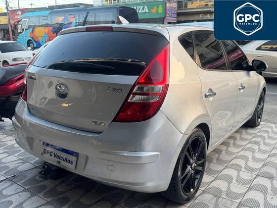 HYUNDAI I30 2.0 MPI 16V GASOLINA 4P MANUAL